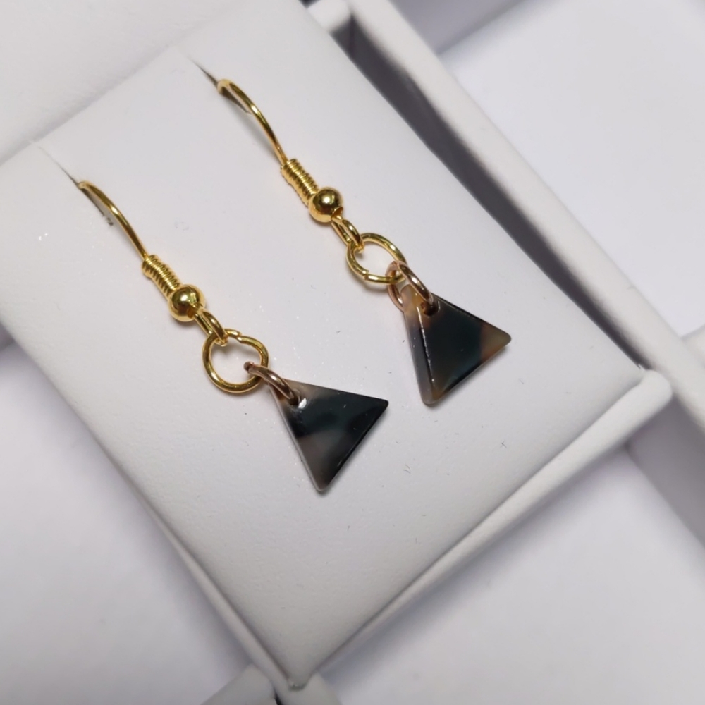 Gold Triangle earrings - Picture 6 of 9